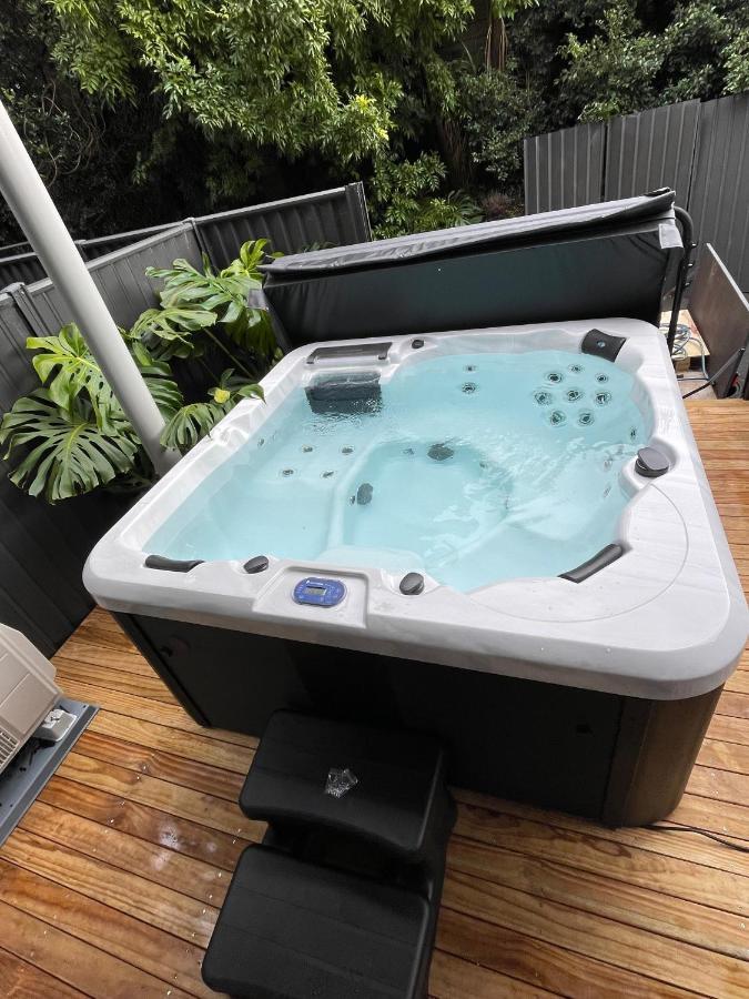 Spacious Home Near Cbd Spa Pool Parking 3Br Auckland Exterior foto
